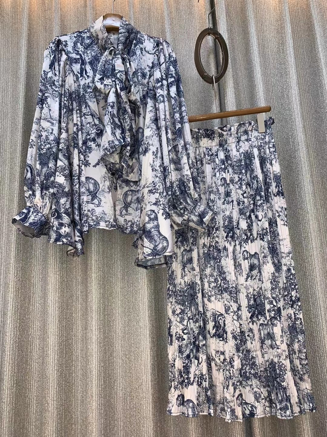Silhouette cut lantern sleeves butterfly tie flowy belted printed trousers suit - FITzzE