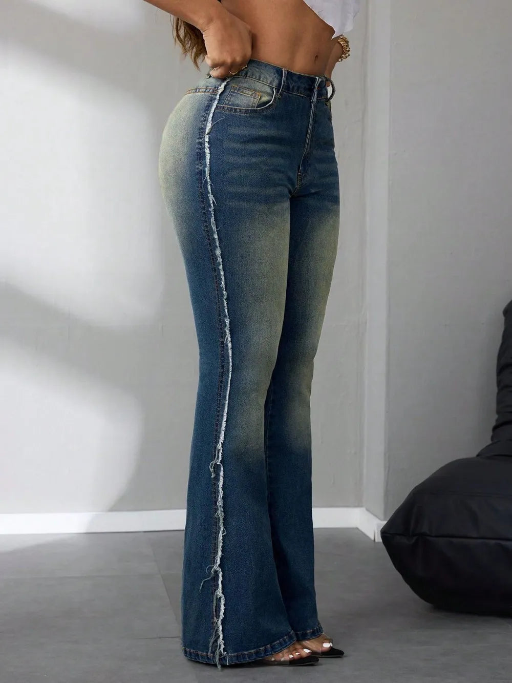 Side Raw Hem Flare Jeans – Trendy High-Waist Denim with Vintage Street Style for Women eprolo