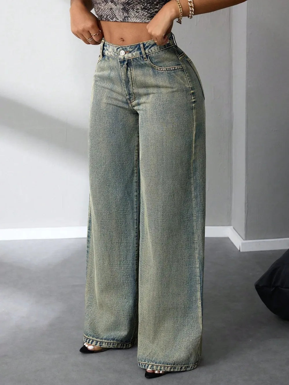 High Waist Wide Leg Jeans – Trendy Loose-Fit Denim for a Chic Everyday Look eprolo rghbeu-b4.myshopify.com High Waist Wide Leg Jeans – Trendy Loose-Fit Denim for a Chic Everyday Look
