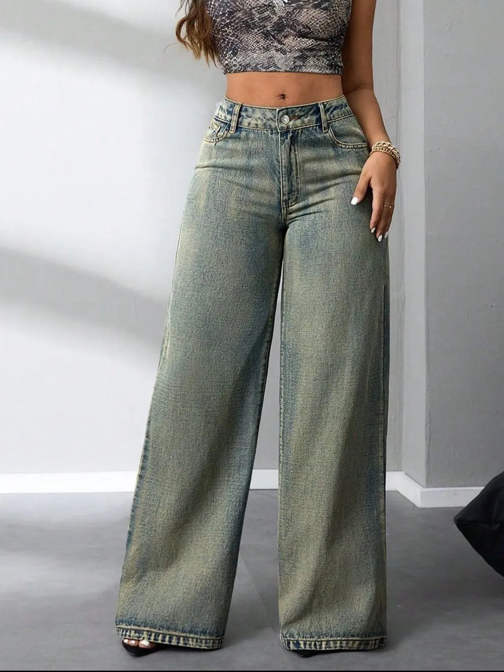 High Waist Wide Leg Jeans – Trendy Loose-Fit Denim for a Chic Everyday Look eprolo rghbeu-b4.myshopify.com High Waist Wide Leg Jeans – Trendy Loose-Fit Denim for a Chic Everyday Look